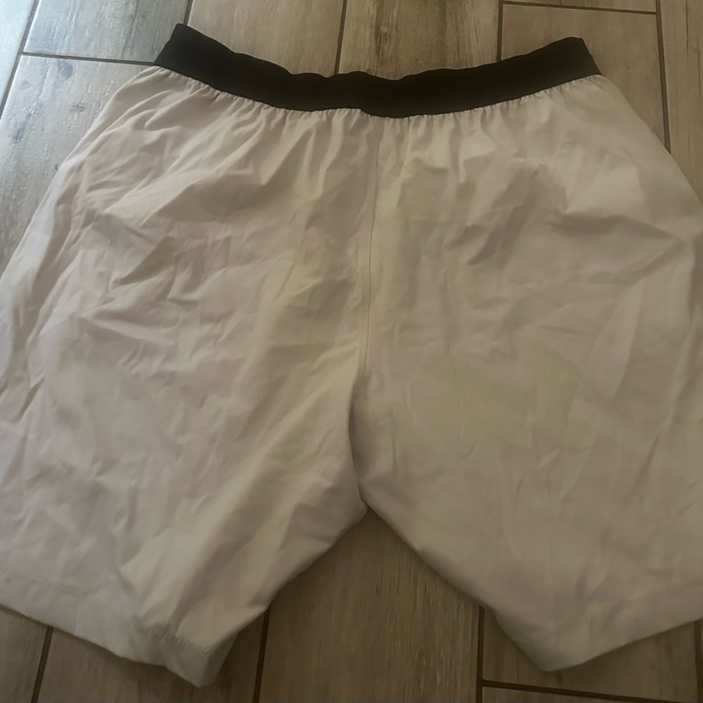 Men’s used adidas heat rdy shorts white and black size XL pockets - Picture 6 of 7